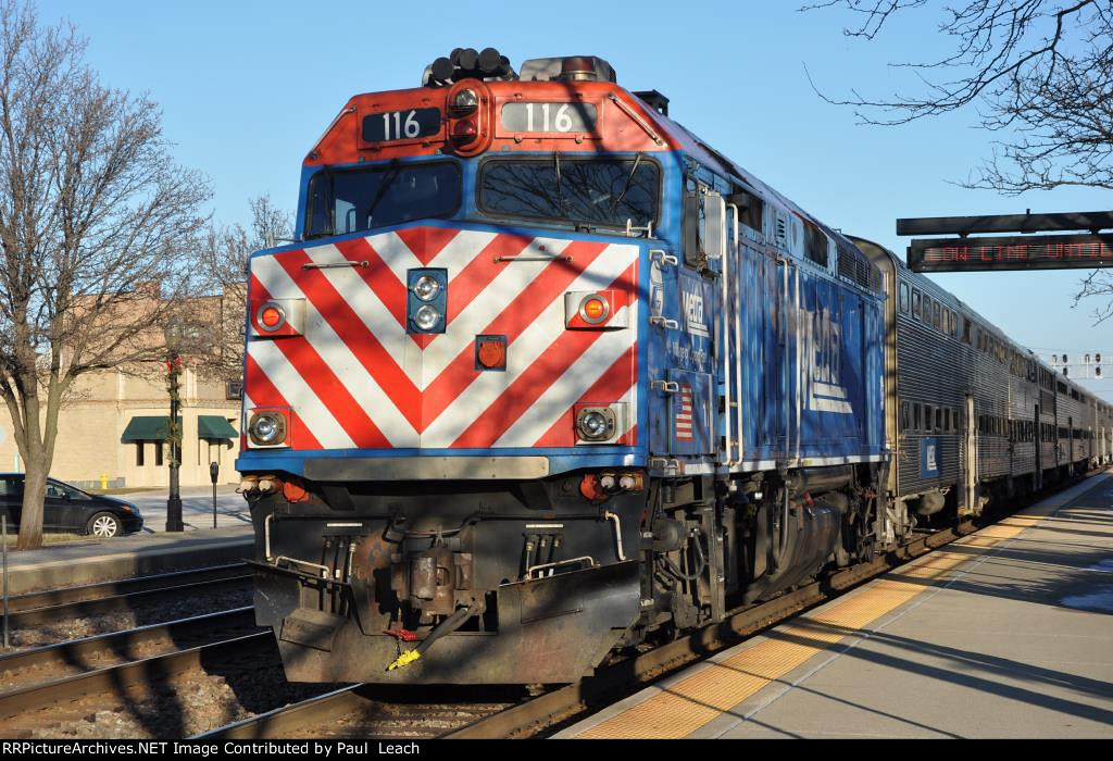 Inbound commuter shoves east